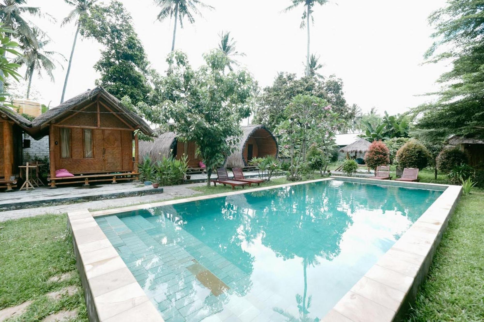 Cici Bungalow Senggigi Mangsit Eksteriør bilde